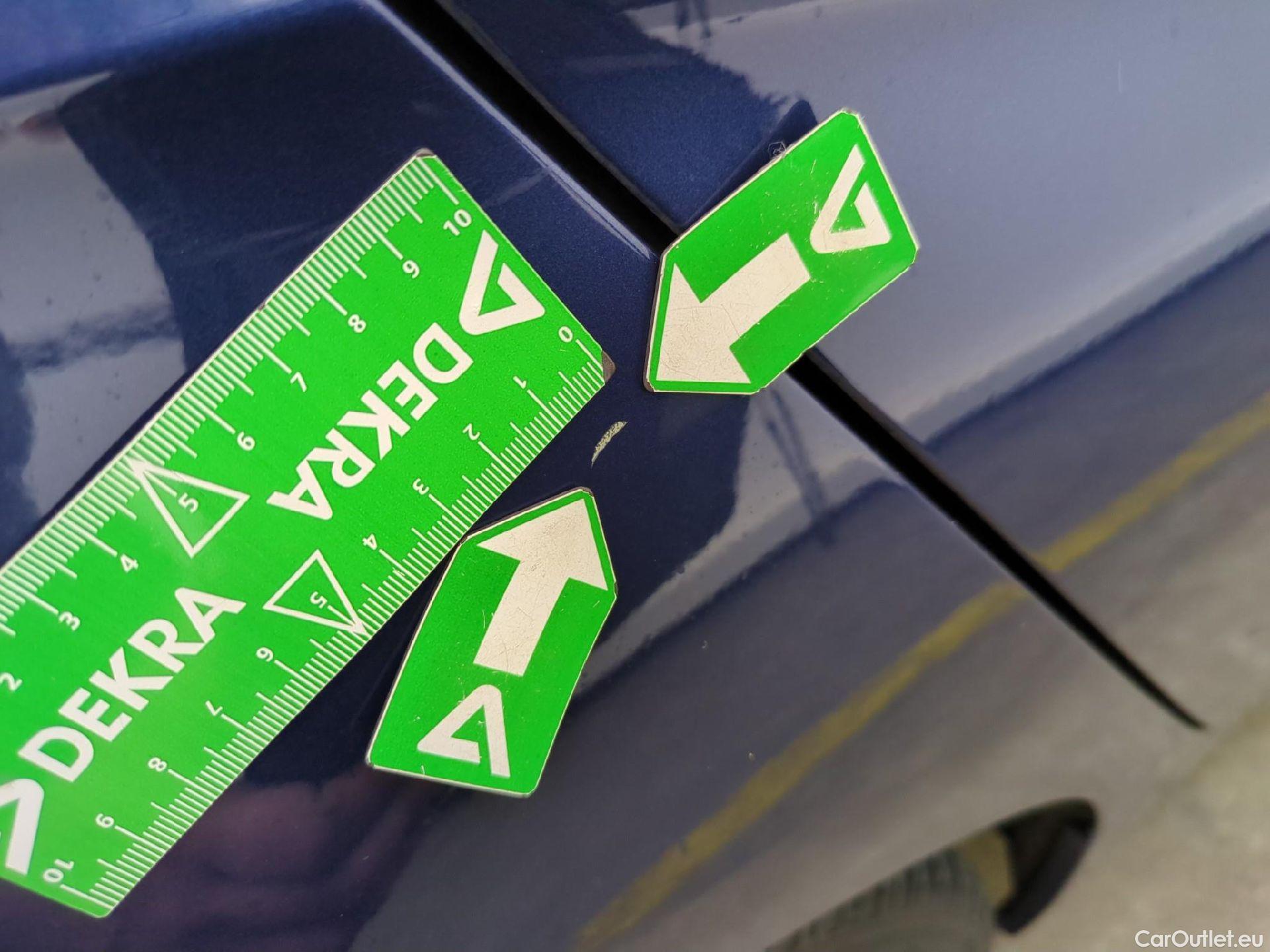  Bmw  Serie 1 BMW Série 1 / 2019 / 5P / Berline 1.5 116I Business Design #30