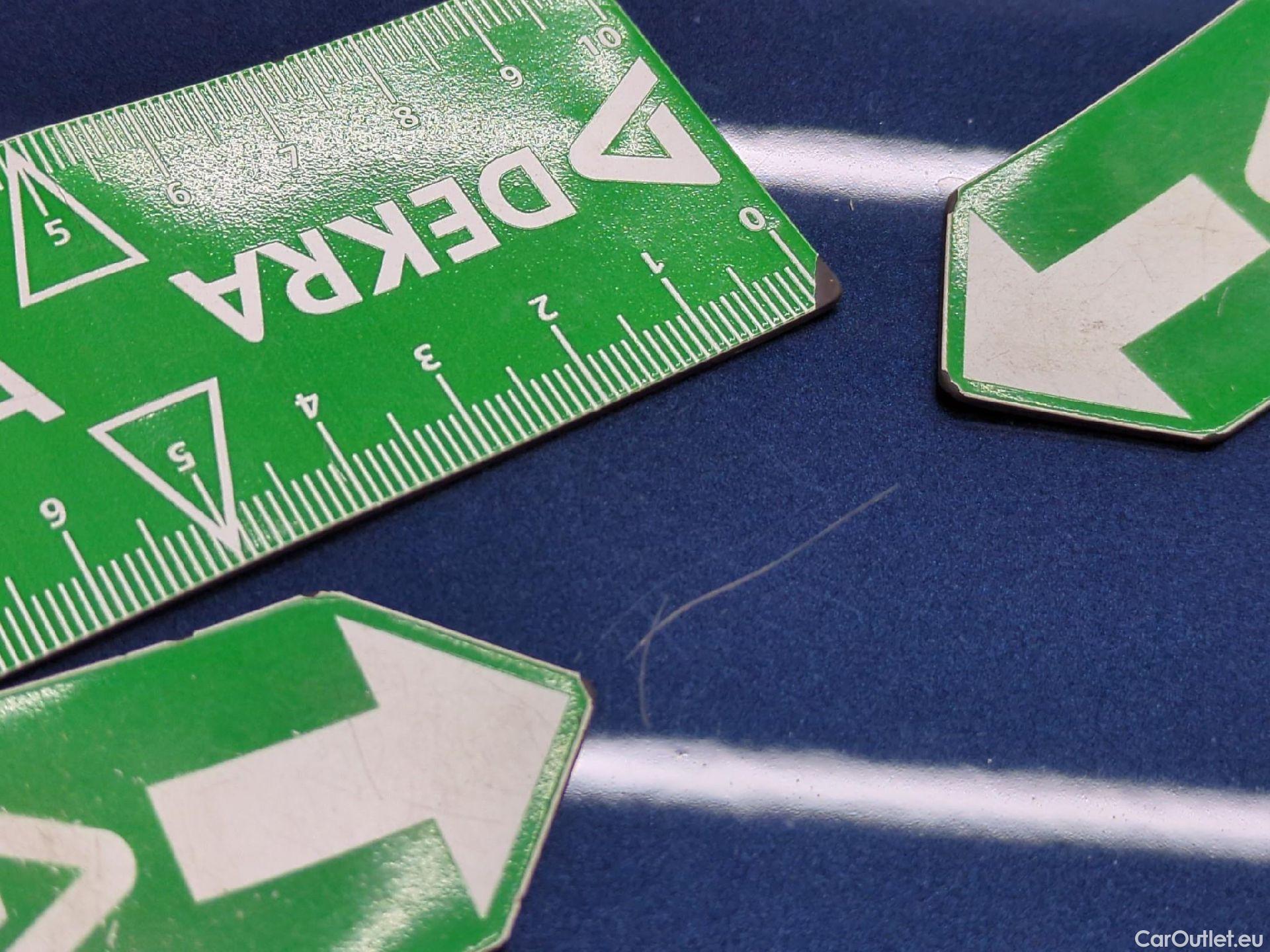  Bmw  Serie 1 BMW Série 1 / 2019 / 5P / Berline 1.5 116I Business Design #37