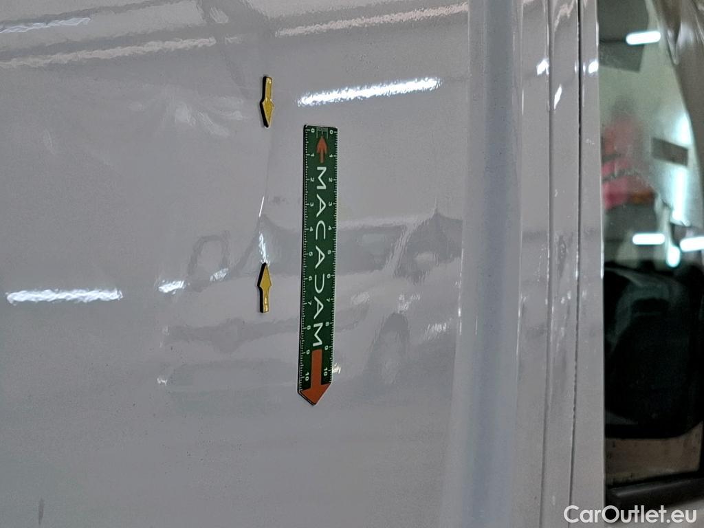  Renault  Trafic RENAULT  / 2019 / 4P / Fourgon tole NV FG GCF L2H2 1200 Energy dCi 145 #9