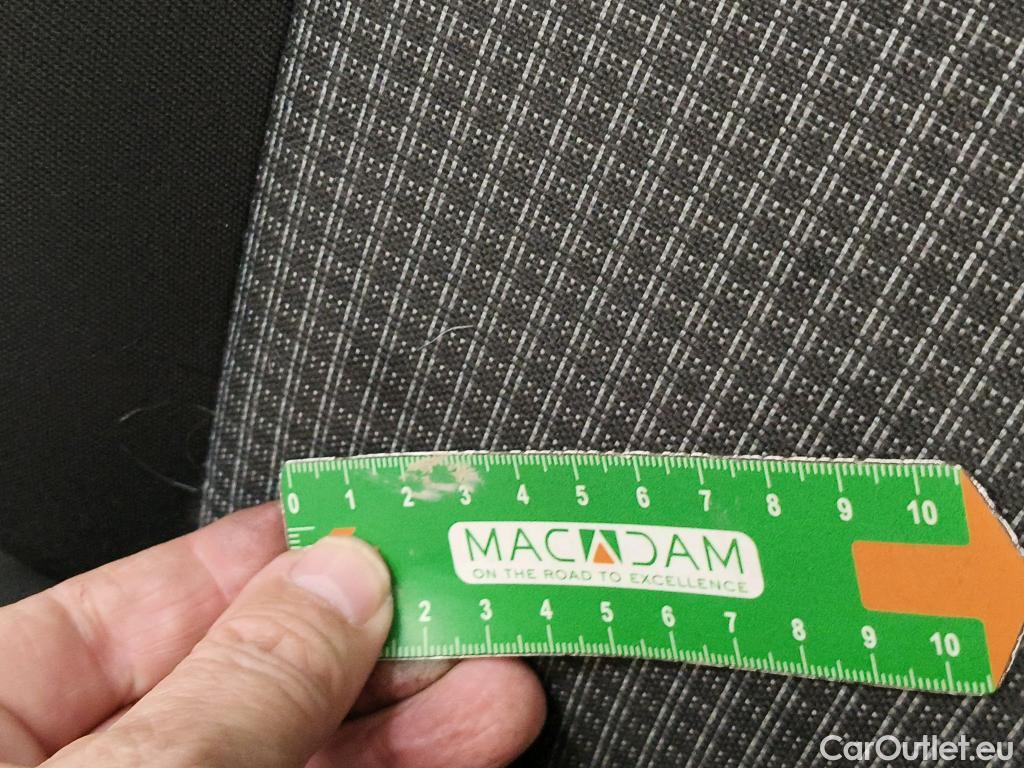  Volkswagen  Transporter VOLKSWAGEN  / 2019 / 4P / Fourgon tôlé 2.0 TDi 110 L1H1 Business #2