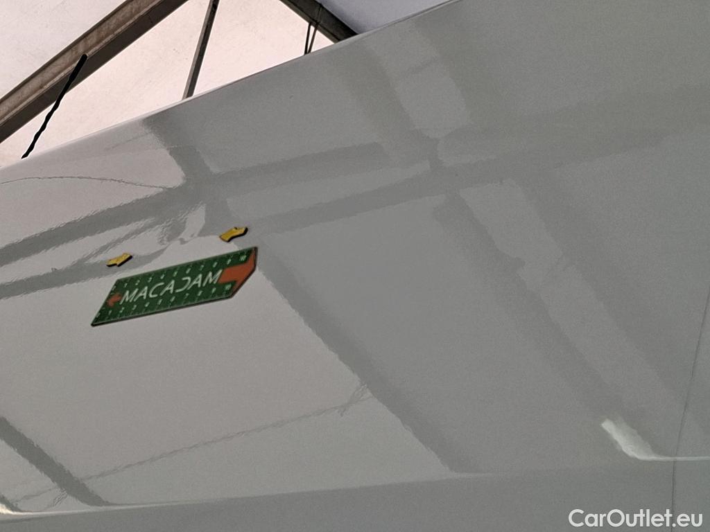  Renault  Trafic RENAULT  / 2019 / 4P / Fourgon tole NV FG GCF L2H2 1200 Energy dCi 145 #17