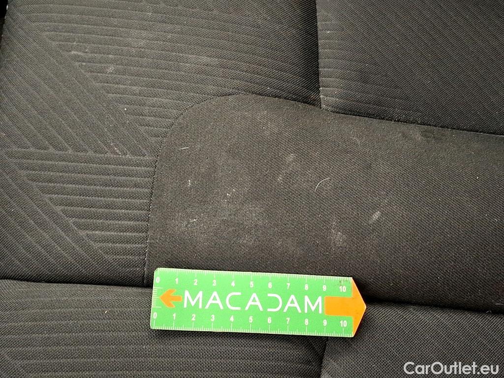  Renault  Trafic  Fourgon L2H1 3T Grand Confort 2.0 dCi 130CV BVM6 E6d #19