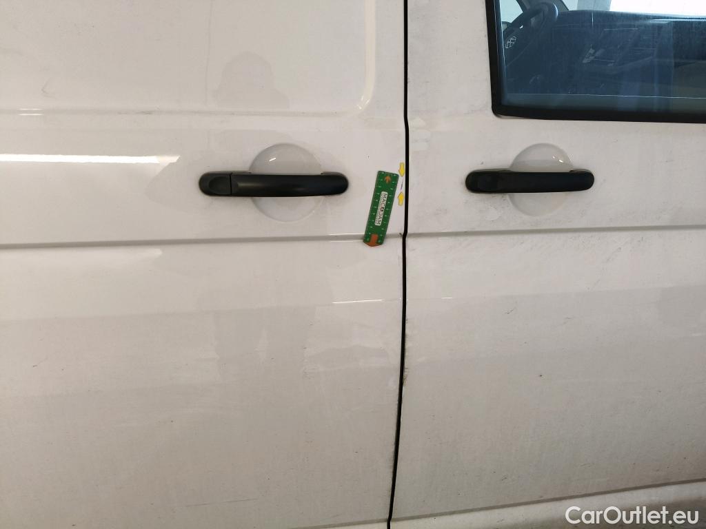  Volkswagen  Transporter VOLKSWAGEN  / 2019 / 4P / Fourgon tôlé 2.0 TDi 110 L1H1 Business #15