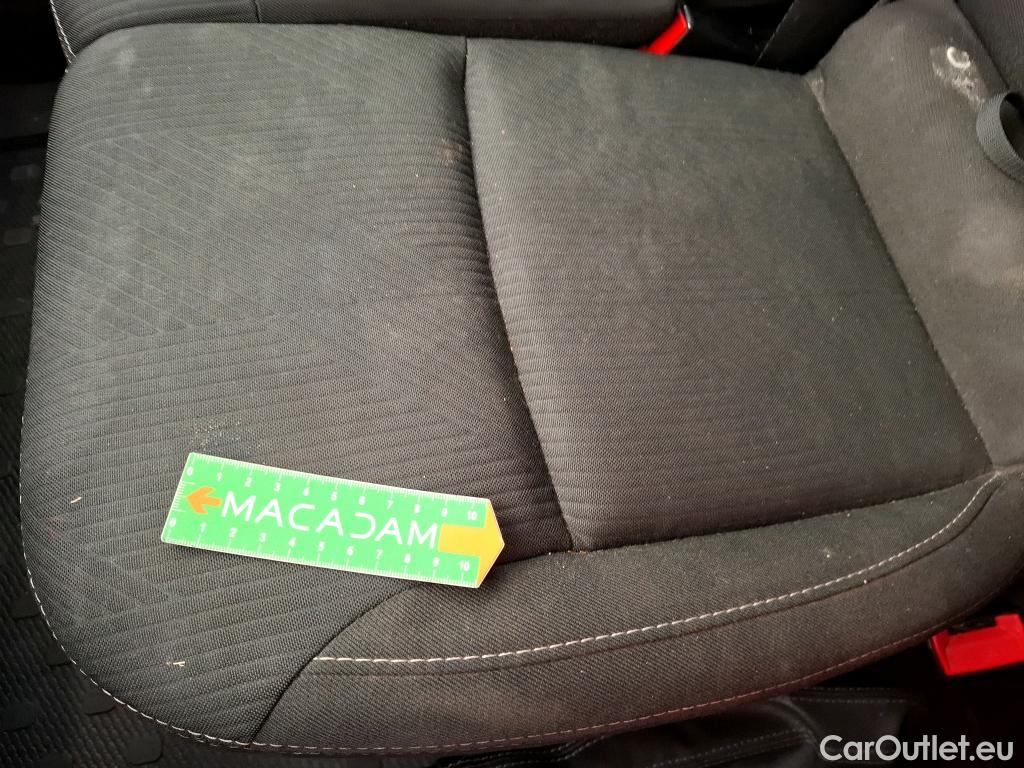  Renault  Trafic RENAULT  / 2019 / 4P / Fourgon tole NV FG GCF L2H2 1200 Energy dCi 145 #19