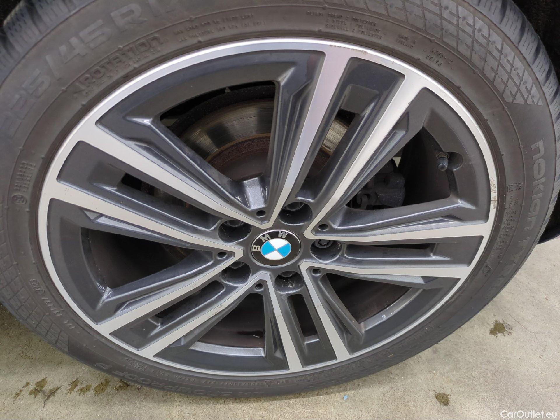  Bmw  Serie 1 BMW Série 1 / 2019 / 5P / Berline 1.5 116I Business Design #24