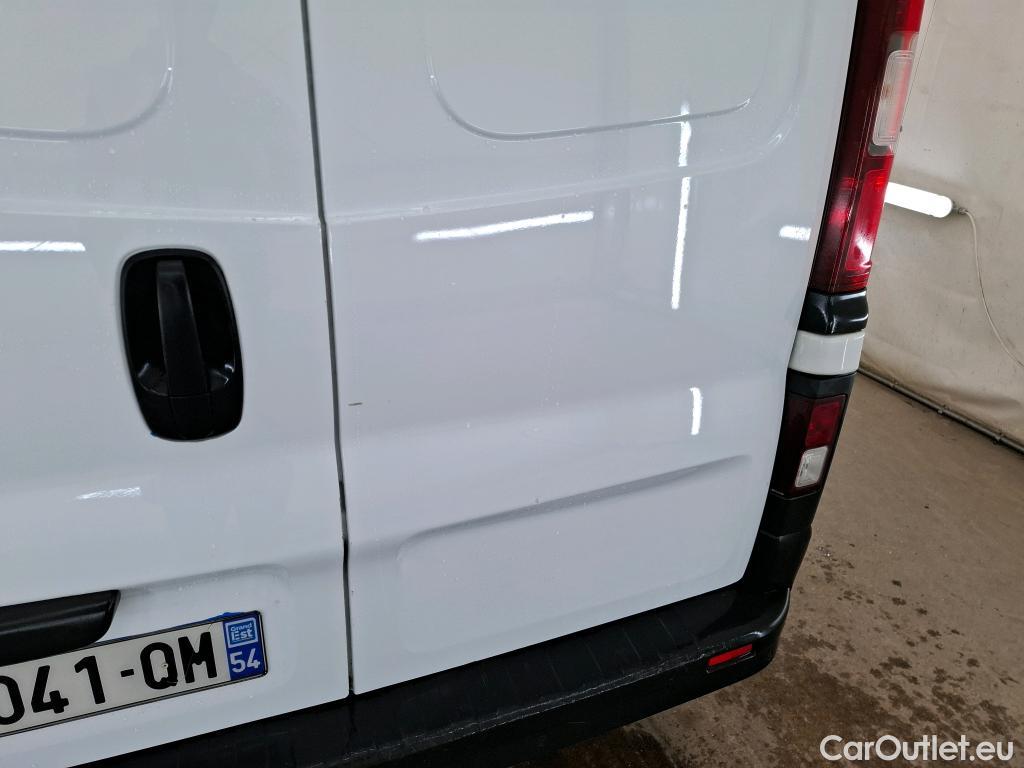  Renault  Trafic RENAULT  / 2019 / 4P / Fourgon tole NV FG GCF L2H2 1200 Energy dCi 145 #15