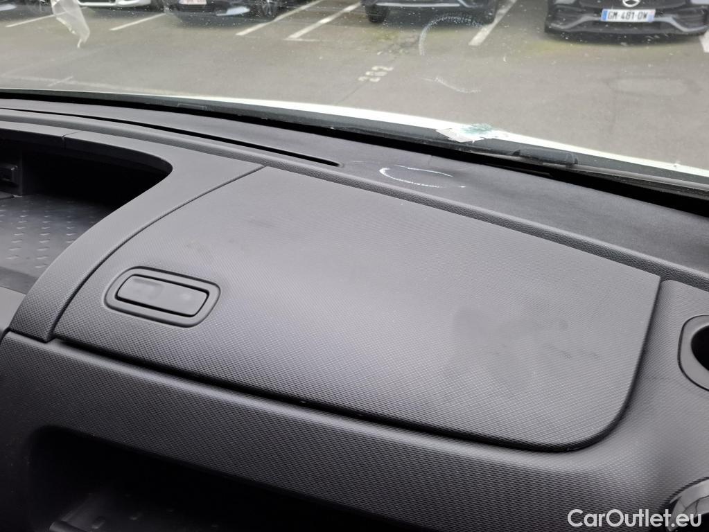  Renault  Trafic RENAULT  / 2019 / 4P / Fourgon tole NV FG GCF L2H2 1200 Energy dCi 145 #25