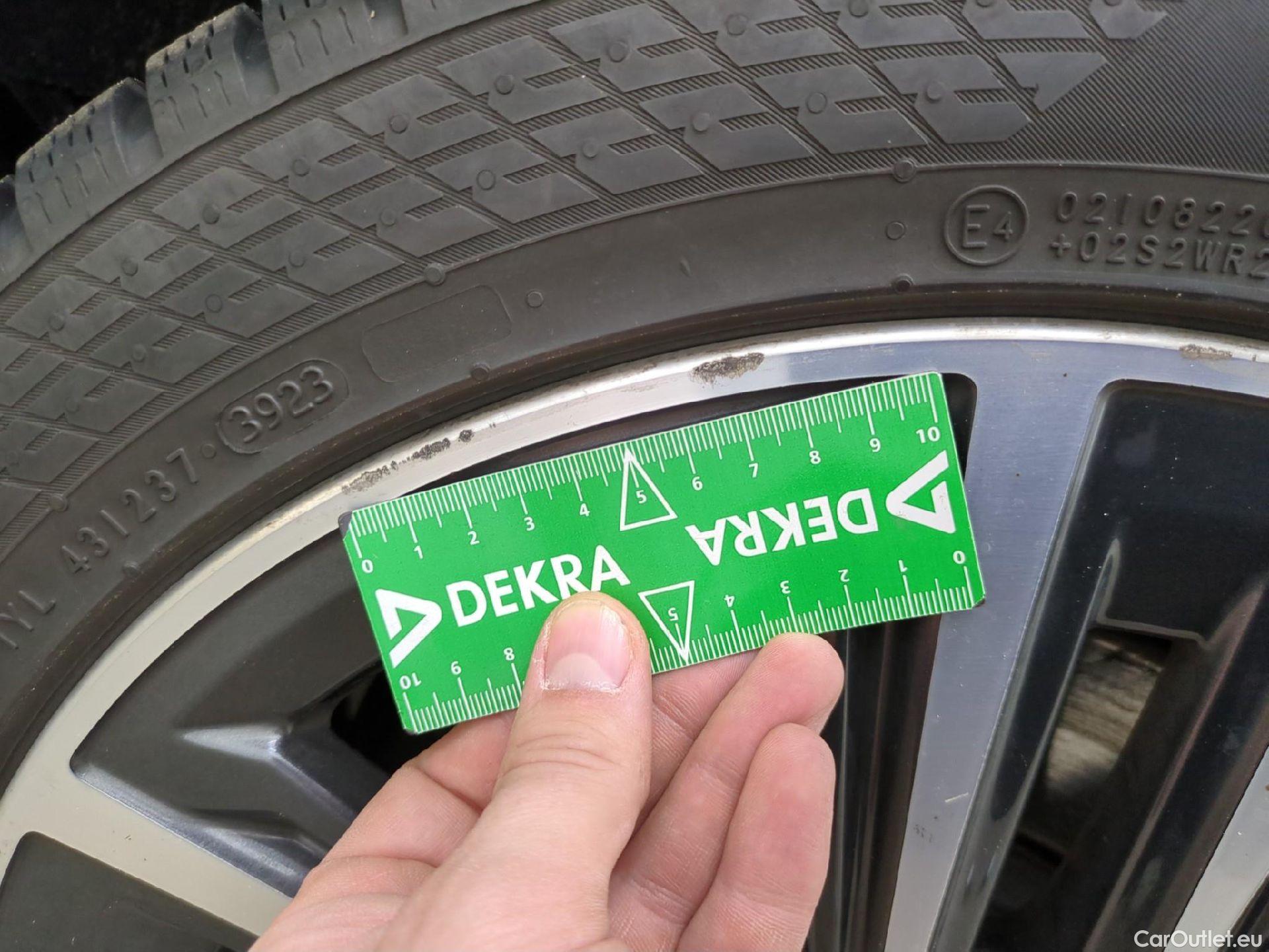  Bmw  Serie 1 BMW Série 1 / 2019 / 5P / Berline 1.5 116I Business Design #21