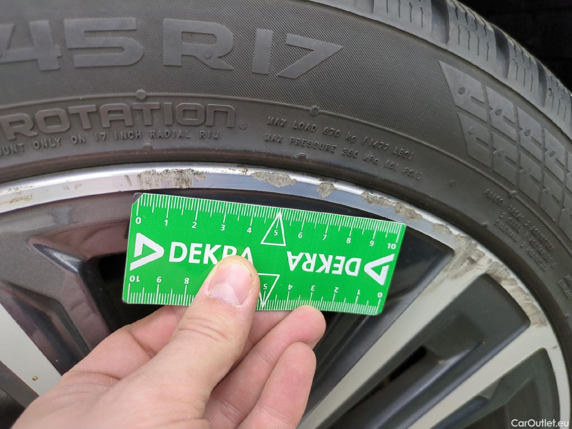  Bmw  Serie 1 BMW Série 1 / 2019 / 5P / Berline 1.5 116I Business Design #16