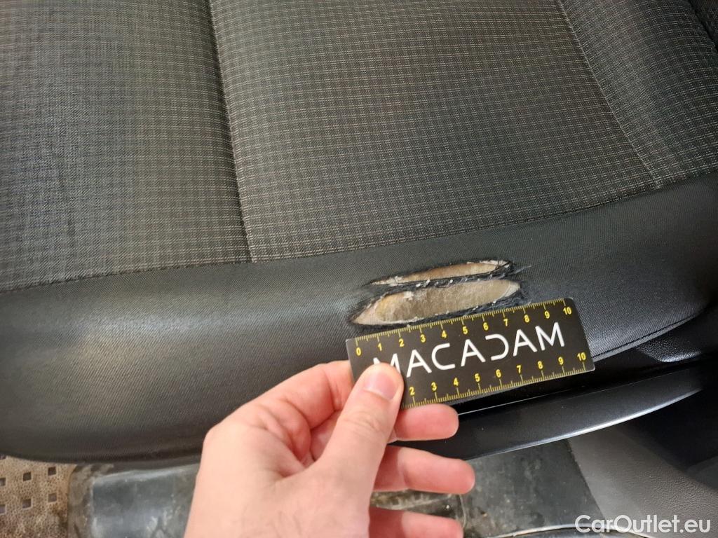  Volkswagen  Transporter VOLKSWAGEN  / 2019 / 4P / Fourgon tôlé 2.0 TDi 150 L1H1 Business Line Plus #8