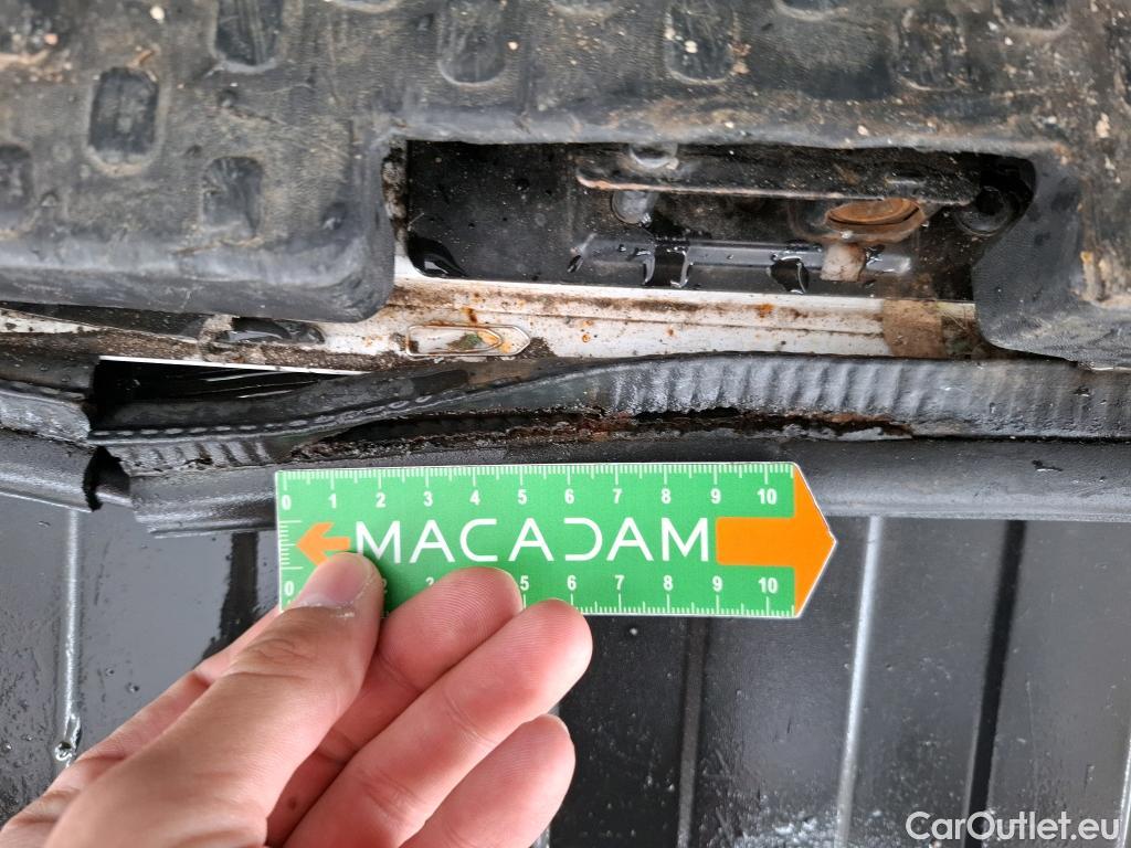  Renault  Trafic RENAULT  / 2019 / 4P / Fourgon tole NV FG GCF L2H2 1200 Energy dCi 145 #13