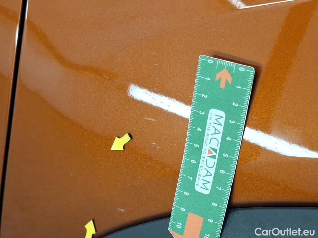  Citroen  C4  Berline Shine 1.5 BlueHDI 130CV BVA8 E6d #4