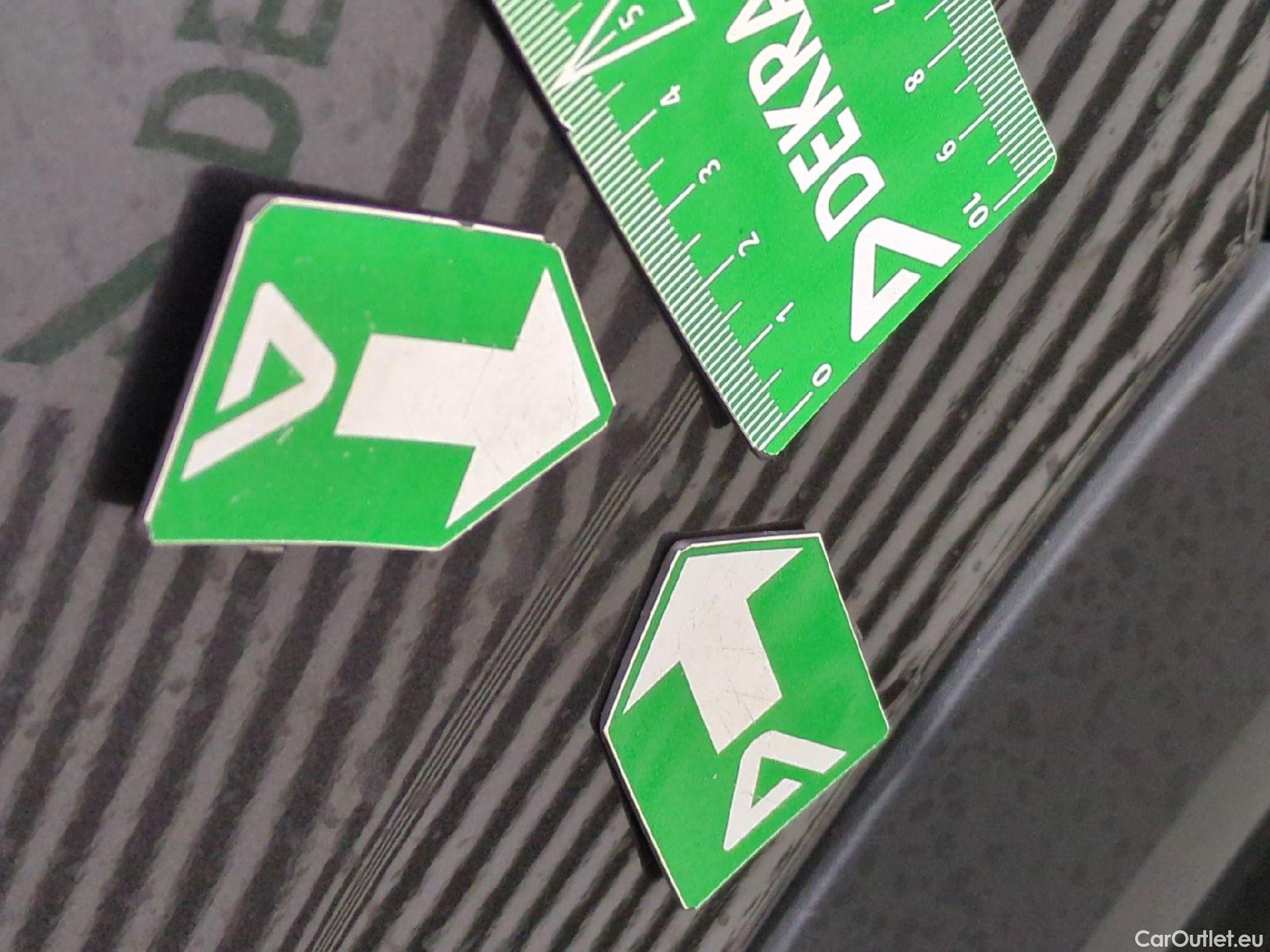  Citroen  C5 CITROEN  Aircross / 2018 / 5P / SUV Hybrid 225 ë-EAT8 Business #51