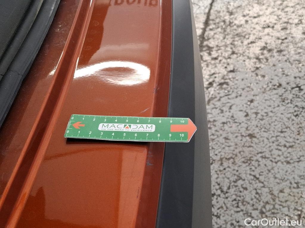  Citroen  C4  Berline Shine 1.5 BlueHDI 130CV BVA8 E6d #7