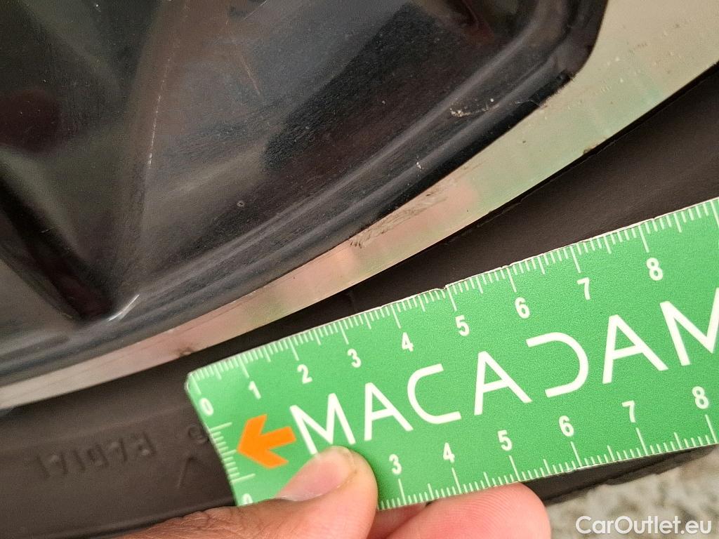  DS  DS7 7 Crossback Performance Line + 2.0 BlueHDi 180CV BVA8 E6dT #19