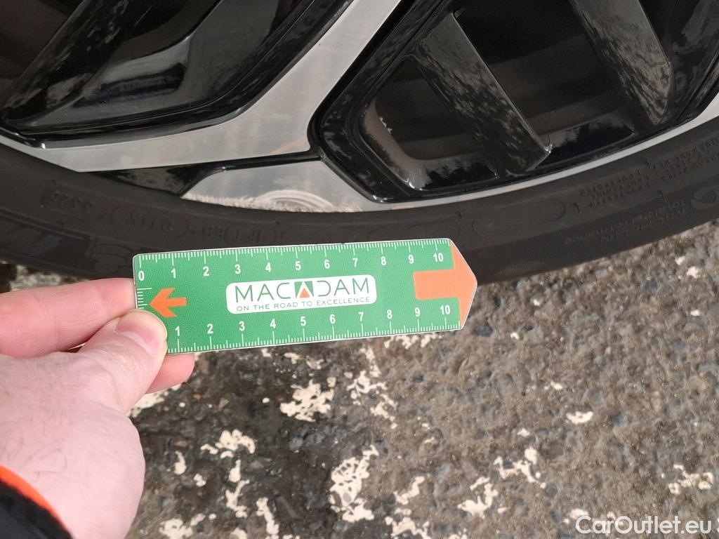  Citroen  C4  Berline Shine 1.5 BlueHDI 130CV BVA8 E6d #21