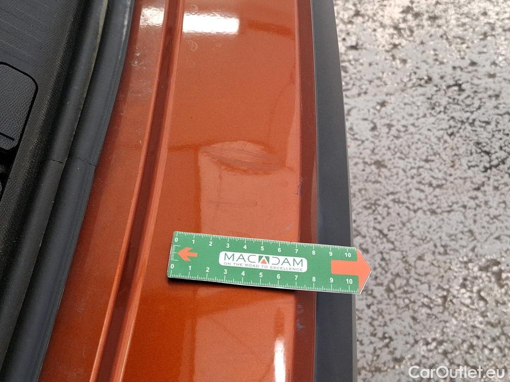  Citroen  C4  Berline Shine 1.5 BlueHDI 130CV BVA8 E6d #6