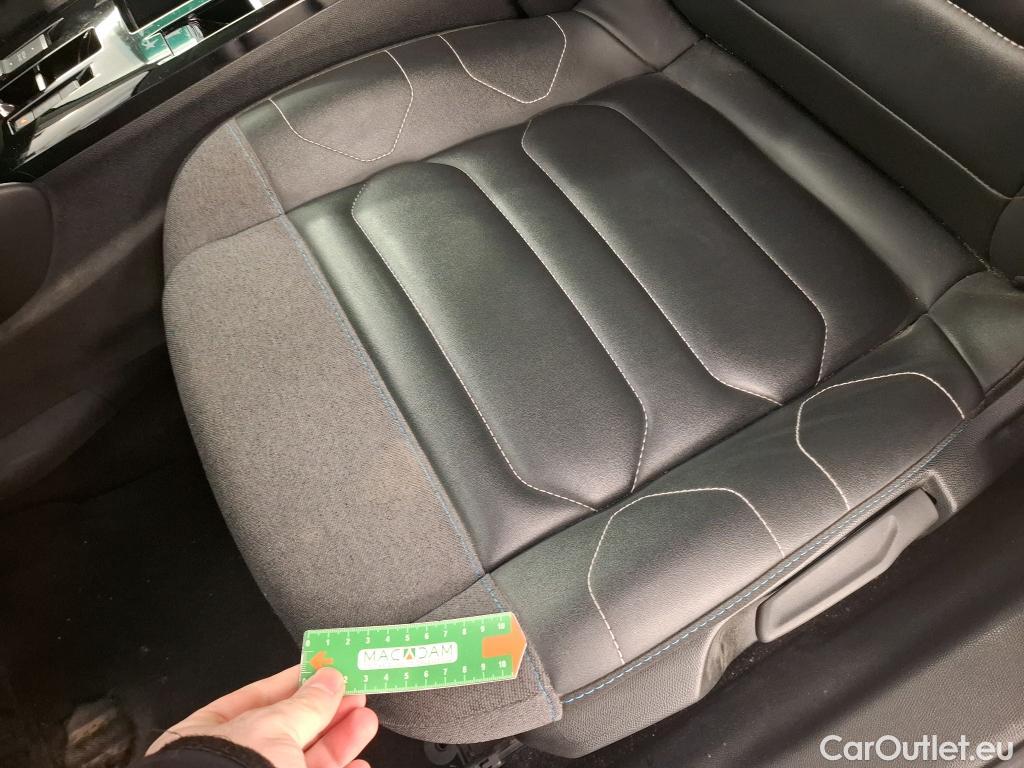  Citroen  C4  Berline Shine 1.5 BlueHDI 130CV BVA8 E6d #36