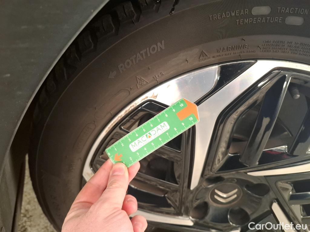  Citroen  C4  Berline Shine 1.5 BlueHDI 130CV BVA8 E6d #19