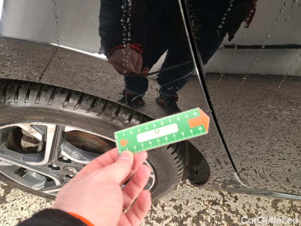  Hyundai  i30 HYUNDAI  Sport Wagon / 2020 / 5P / Break 1.0 T-GDI 120 MHEV DCT-7 N LINE SW #19