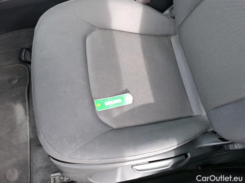  Audi  A3 AUDI  Sportback / 2016 / 5P / Berline 35 TFSI 150 COD S TRONIC BUSINESS LINE #28