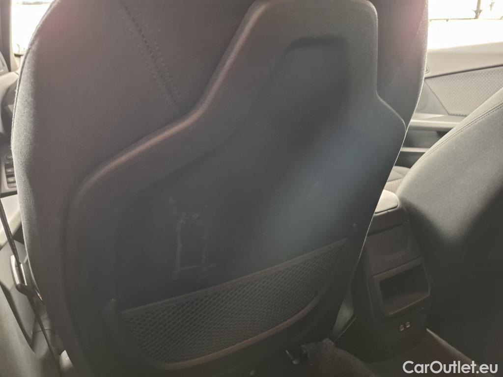  Bmw  Serie 1 BMW Série 1 / 2019 / 5P / Berline 1.5 116D DKG7 Business Design #26