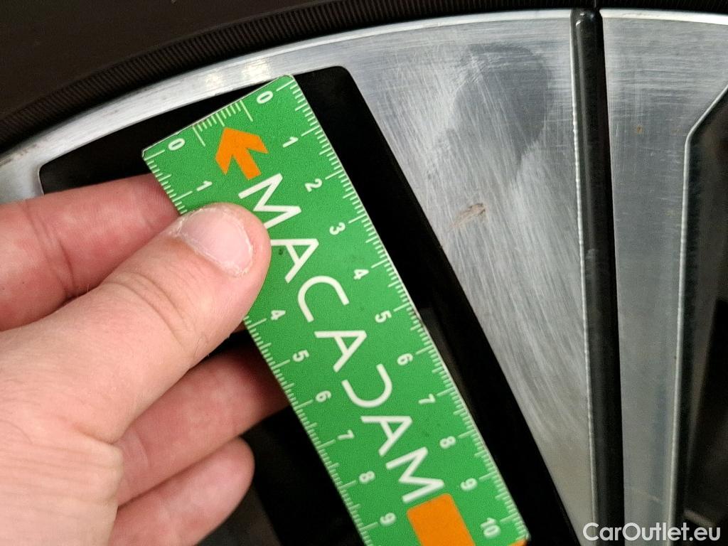  Renault  Captur  II Evolution 1.6 E-TECH Hybrid 145CV BVA6 E6d #10