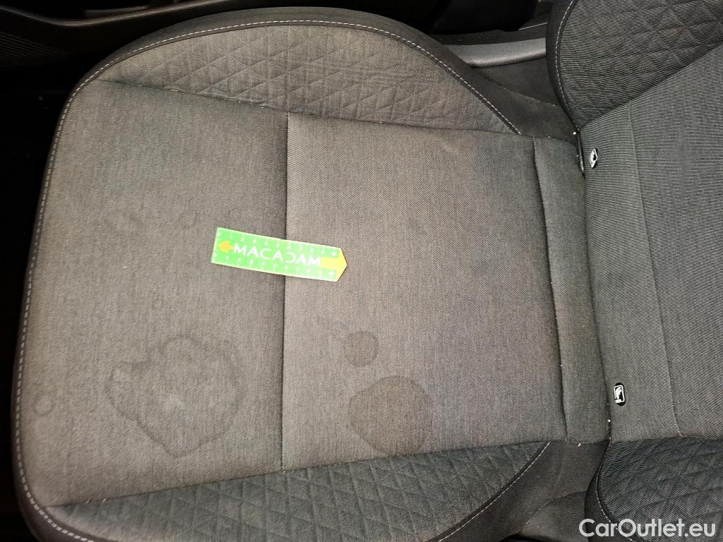  Renault  Captur  II Evolution 1.6 E-TECH Hybrid 145CV BVA6 E6d #13