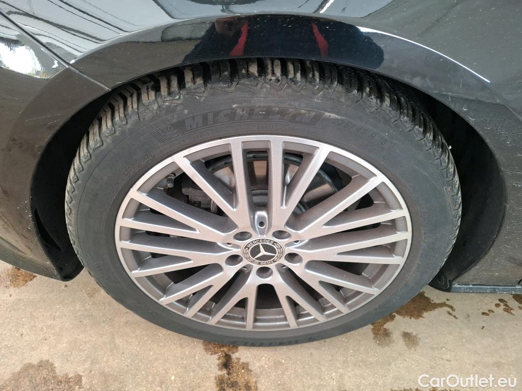  Mercedes  CLA-Klasse MERCEDES-BENZ CLA Coupe  2019  4P  Coupé CLA 180 d Business Line BA8 #54