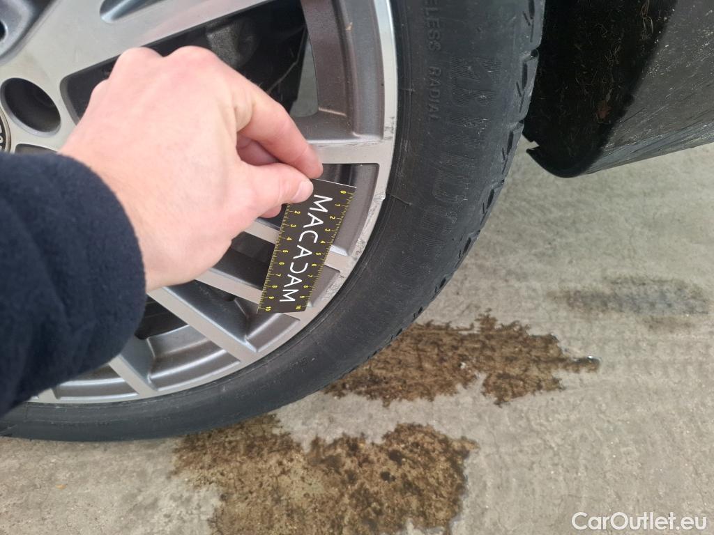  Mercedes  CLA-Klasse MERCEDES-BENZ CLA Coupe  2019  4P  Coupé CLA 180 d Business Line BA8 #31