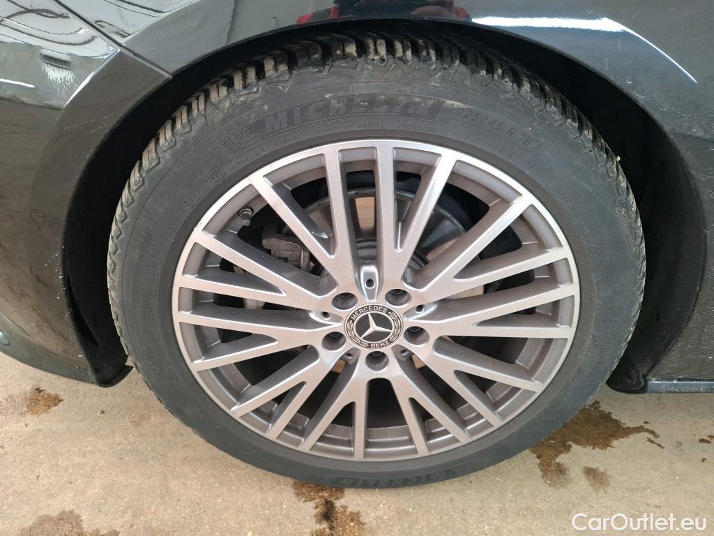  Mercedes  CLA-Klasse MERCEDES-BENZ CLA Coupe  2019  4P  Coupé CLA 180 d Business Line BA8 #55