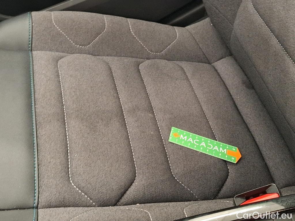  Citroen  C4 CITROEN  X / 2022 / 4P / Berline PureTech 130 S&S EAT8 Feel Pack #52