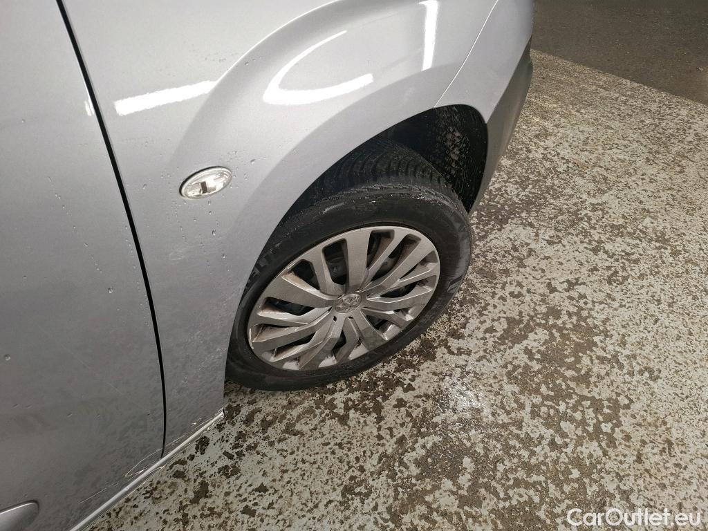  Peugeot  Partner  XL 950 1.5 HDi 100CV BVM6 6E #16