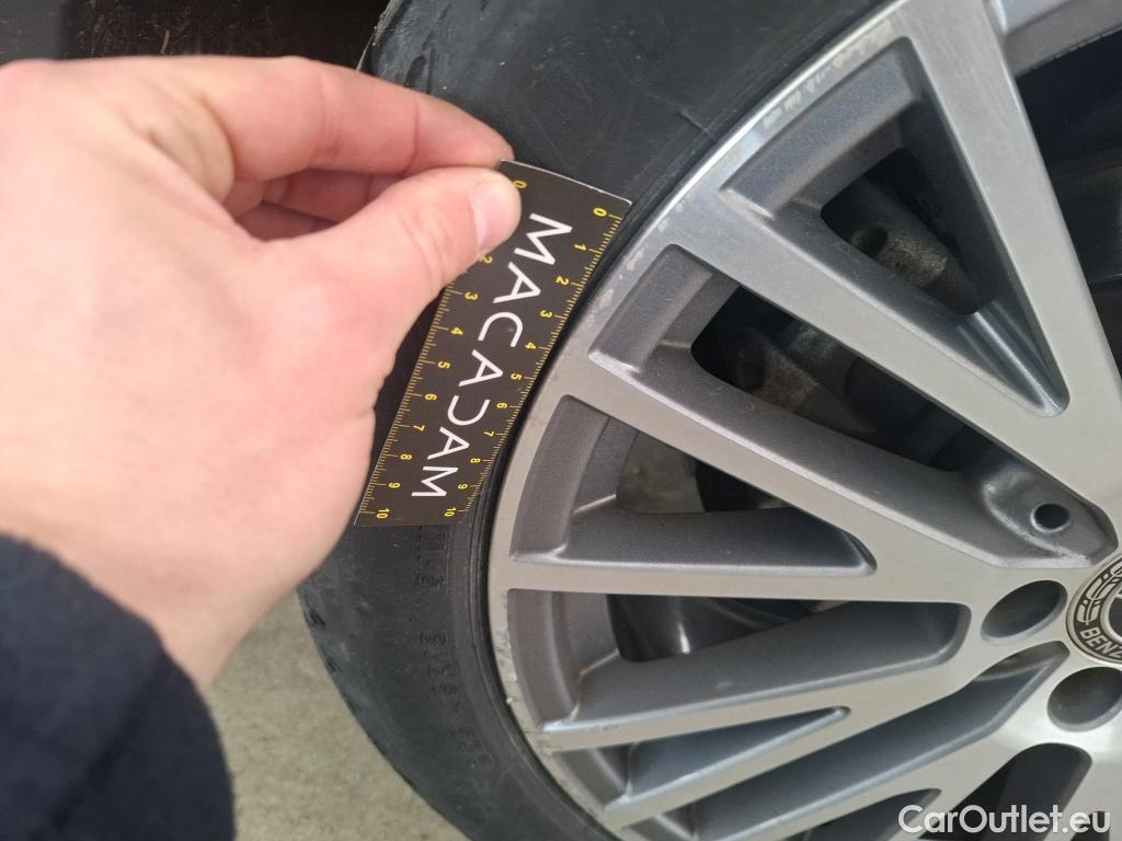  Mercedes  CLA-Klasse MERCEDES-BENZ CLA Coupe  2019  4P  Coupé CLA 180 d Business Line BA8 #40