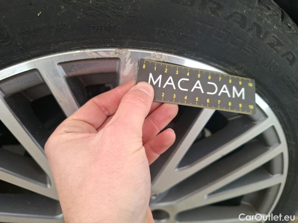  Mercedes  CLA-Klasse MERCEDES-BENZ CLA Coupe  2019  4P  Coupé CLA 180 d Business Line BA8 #28