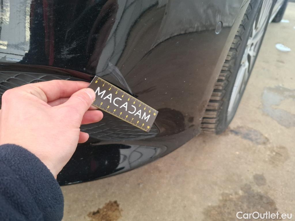  Mercedes  CLA-Klasse MERCEDES-BENZ CLA Coupe  2019  4P  Coupé CLA 180 d Business Line BA8 #24