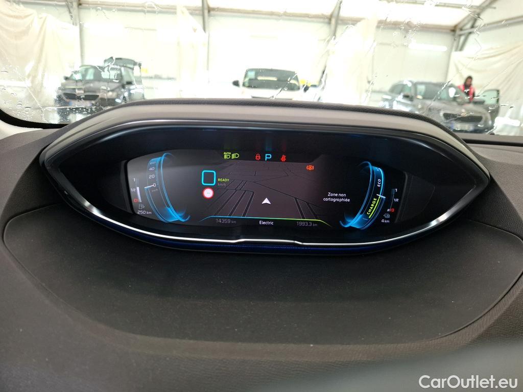  Peugeot  3008 PEUGEOT  / 2020 / 5P / SUV 1.6 HYBRID 225 E-EAT8 Allure Pack #8