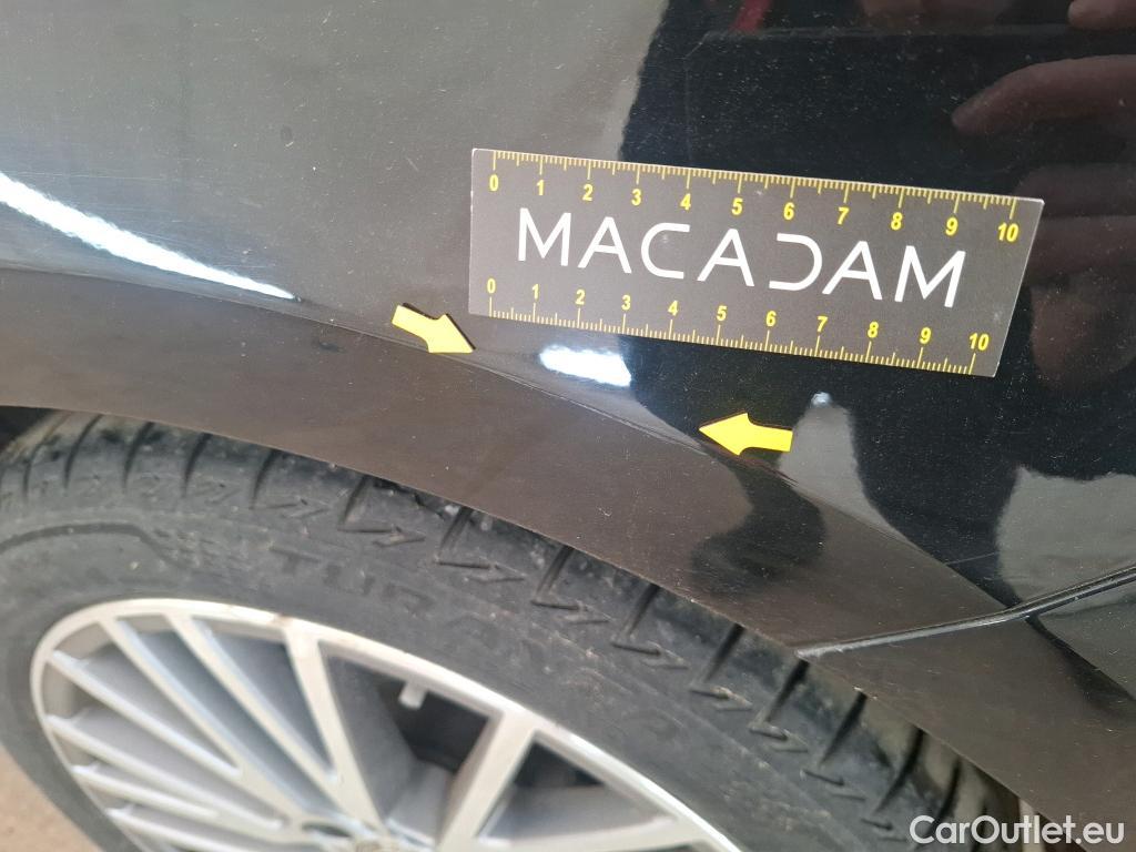  Mercedes  CLA-Klasse MERCEDES-BENZ CLA Coupe  2019  4P  Coupé CLA 180 d Business Line BA8 #60