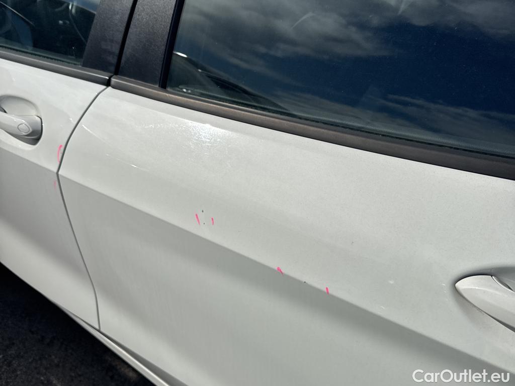  Bmw  Serie 1 BMW  / 2019 / 5P / berlina con portón 116d #9