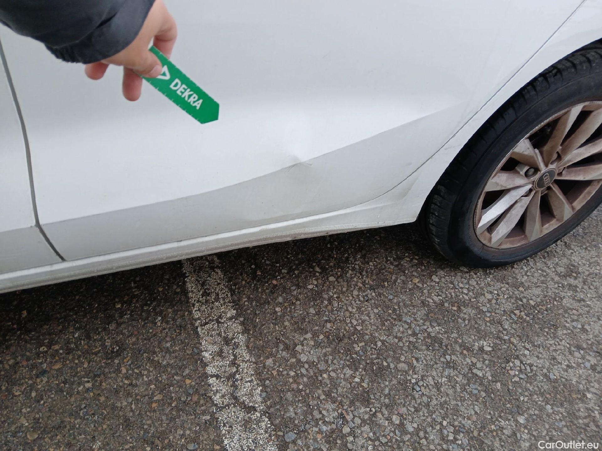  Audi  A3 AUDI  / 2020 / 5P / berlina con portón Sportback 30 TFSI 81kW (110CV) S tronic #24