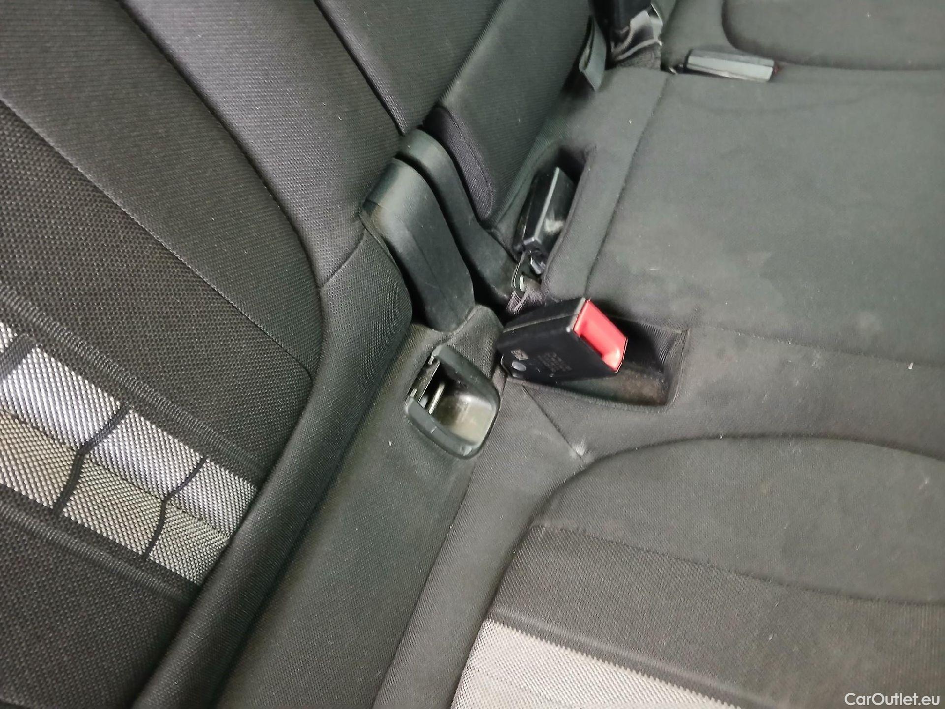  Bmw  X2 BMW  sDrive18i Impulse Steptronic Techo Solar #5