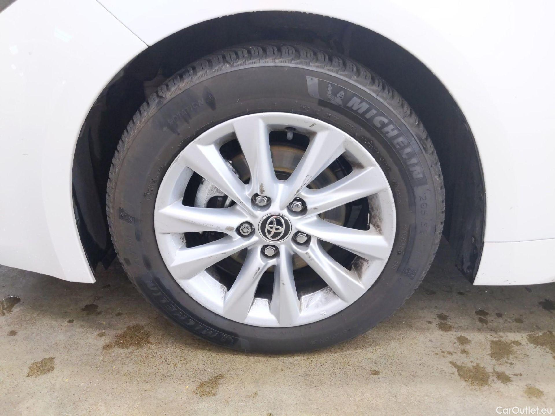  Toyota  Corolla TOYOTA  / 2022 / 5P / Berline Hybride 140h Dynamic #2