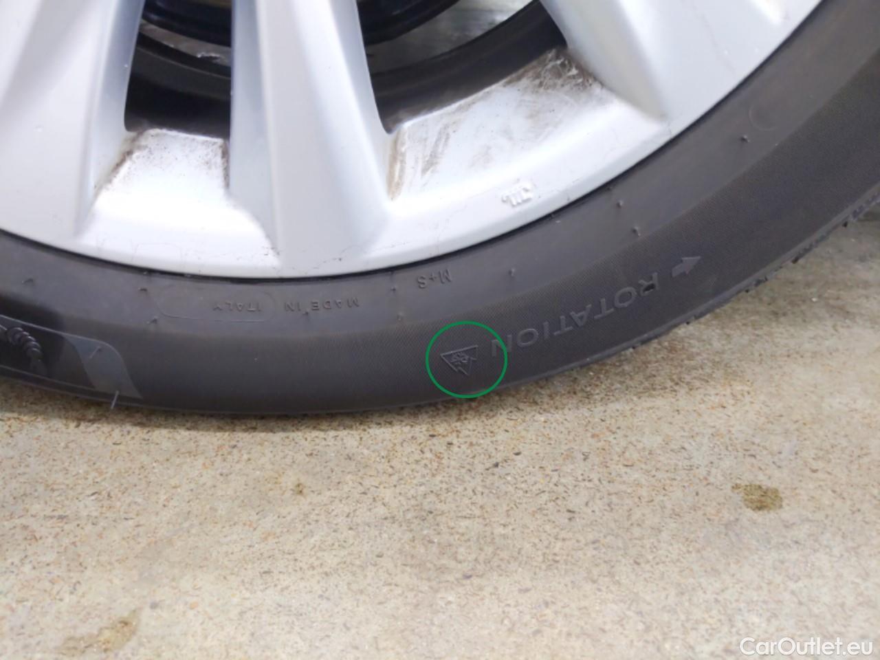  Toyota  Corolla TOYOTA  / 2022 / 5P / Berline Hybride 140h Dynamic #1