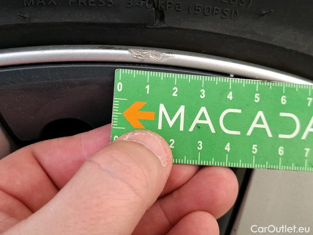  Tesla  Model Y TESLA  / 2021 / 5P / SUV RWD #6