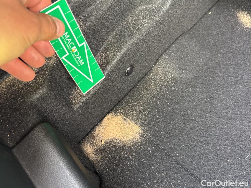  Bmw  Serie 1 BMW  / 2019 / 5P / berlina con portón 116d #17