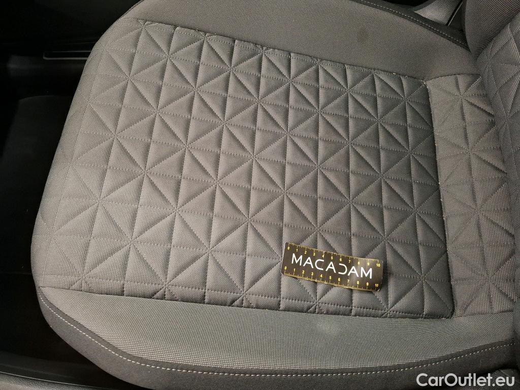  Volkswagen  Tiguan VOLKSWAGEN  / 2020 / 5P / SUV 1.5 TSI 150 DSG7 LIFE PLUS #1