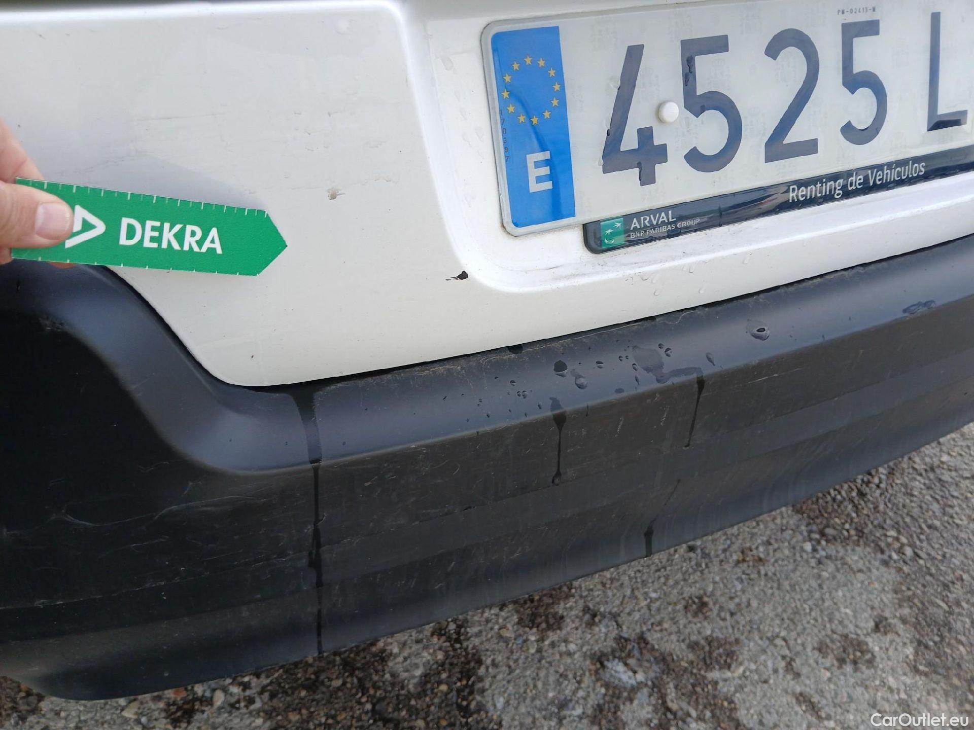  Citroen  C3 CITROEN  / 2020 / 5P / berlina con portón BlueHDi 75KW (100CV) S&S Feel Pack #32