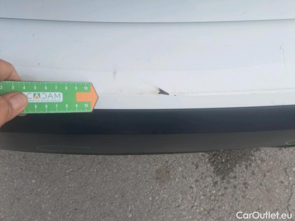  Citroen  C4 CITROEN  / 2020 / 5P / berlina con portón BlueHdi 130 S&S EAT8 Shine #26