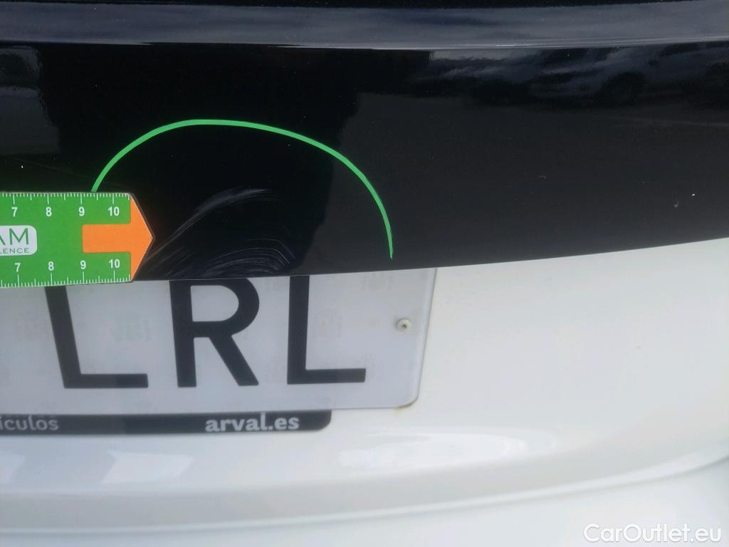  Citroen  C4 CITROEN  / 2020 / 5P / berlina con portón BlueHdi 130 S&S EAT8 Shine #40