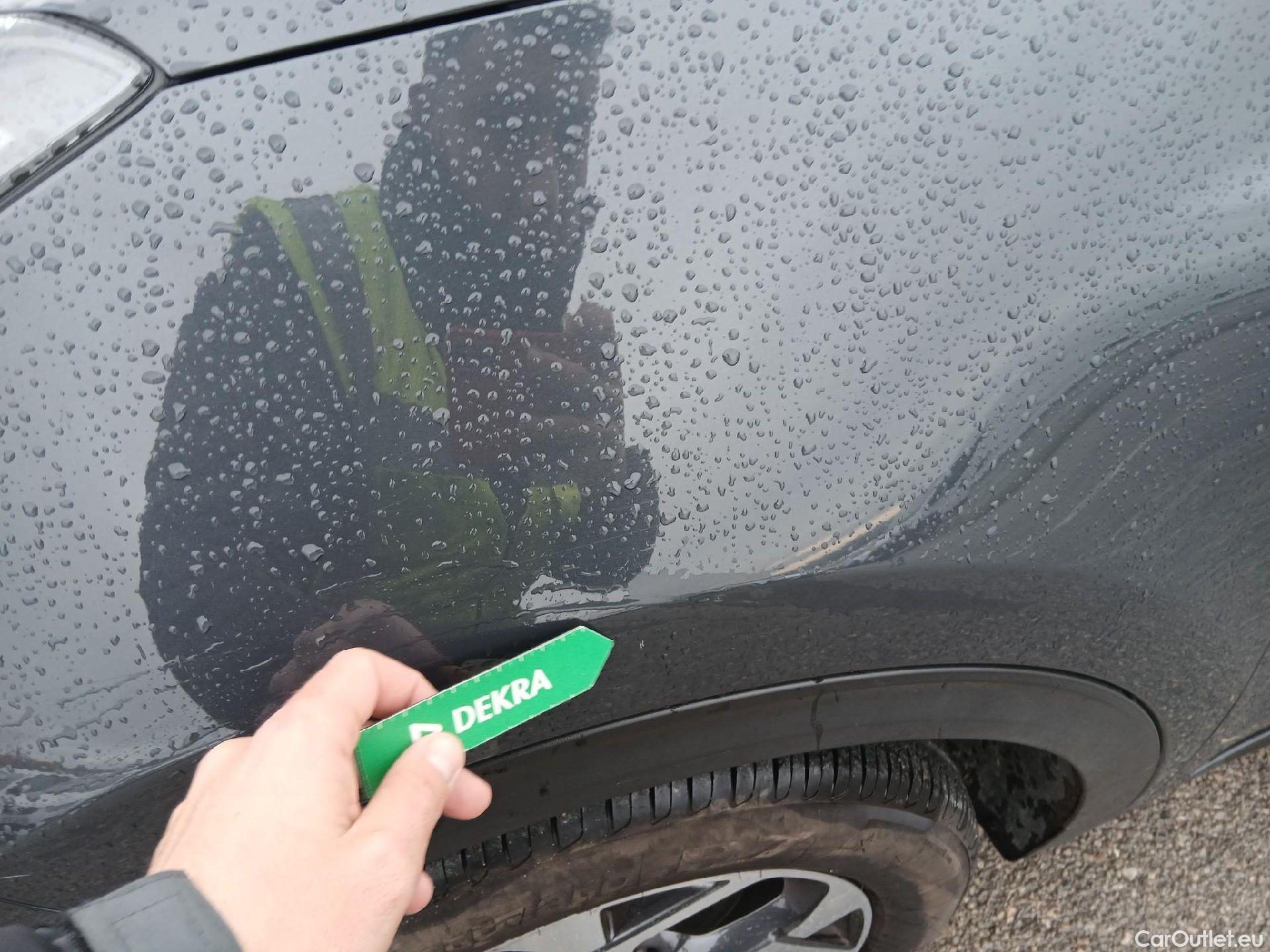  KIA  Sportage KIA  1.6MHEV Drive 100kW(136CV) 4x2(Crist Tintados)(CX) #5